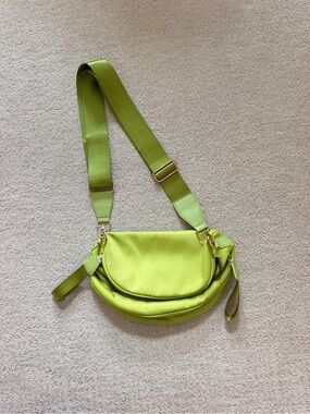 Vibrant Lime Green Crossbody Bag with Adjustable Strap